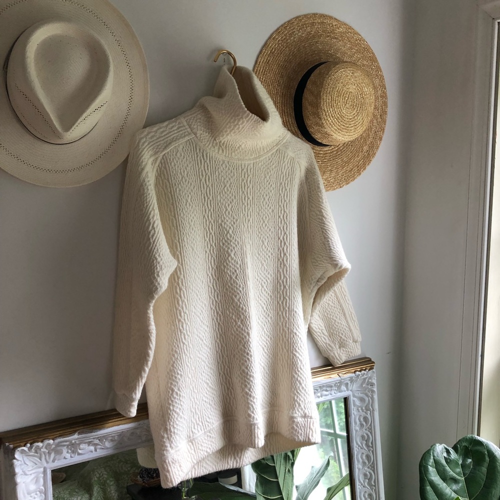 True Vintage 90’s Express ivory oversized sweater jumper sz medium